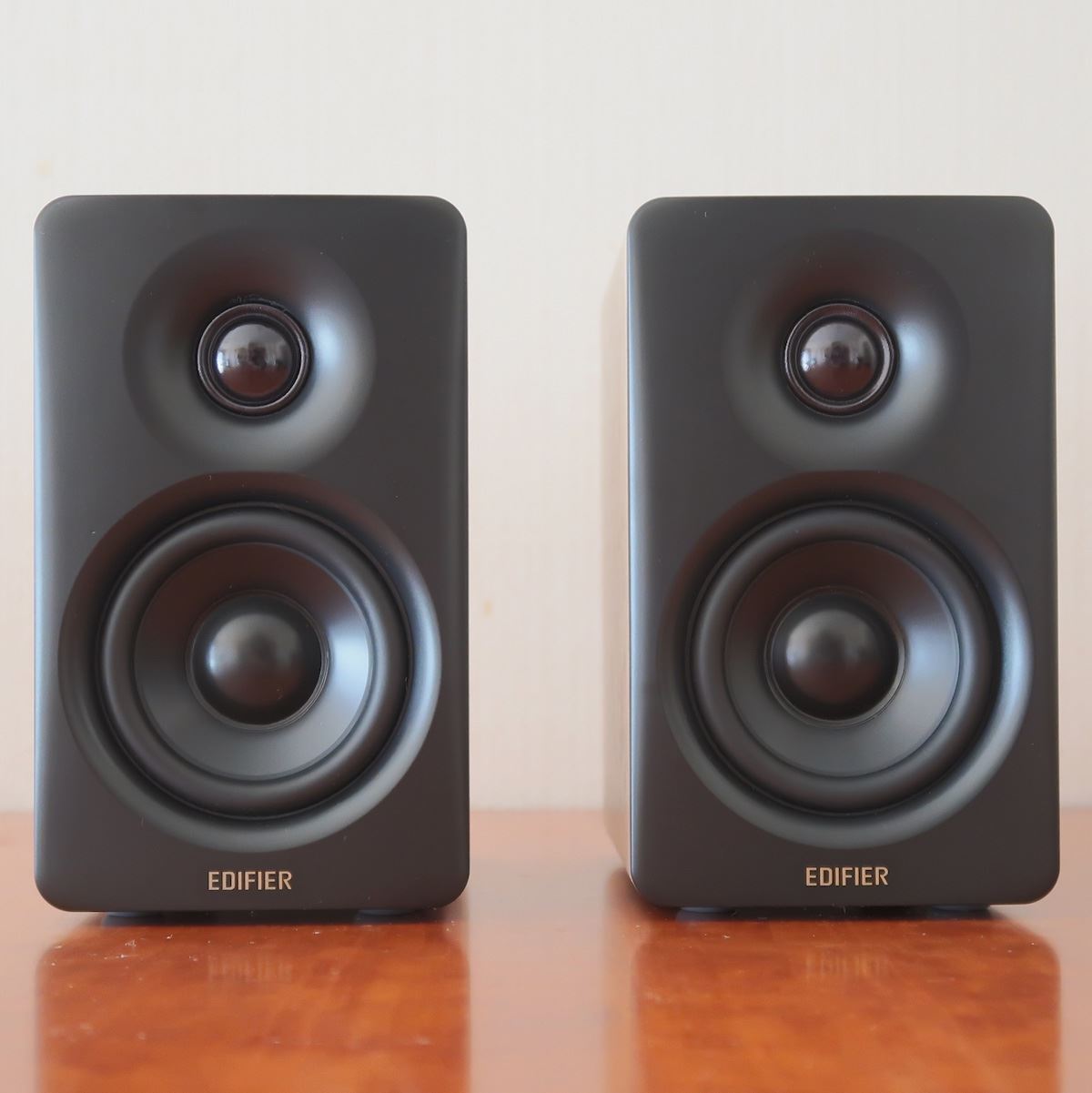 Edifier M60 マルチメディアスピーカー 66W ブラック 整備済み品