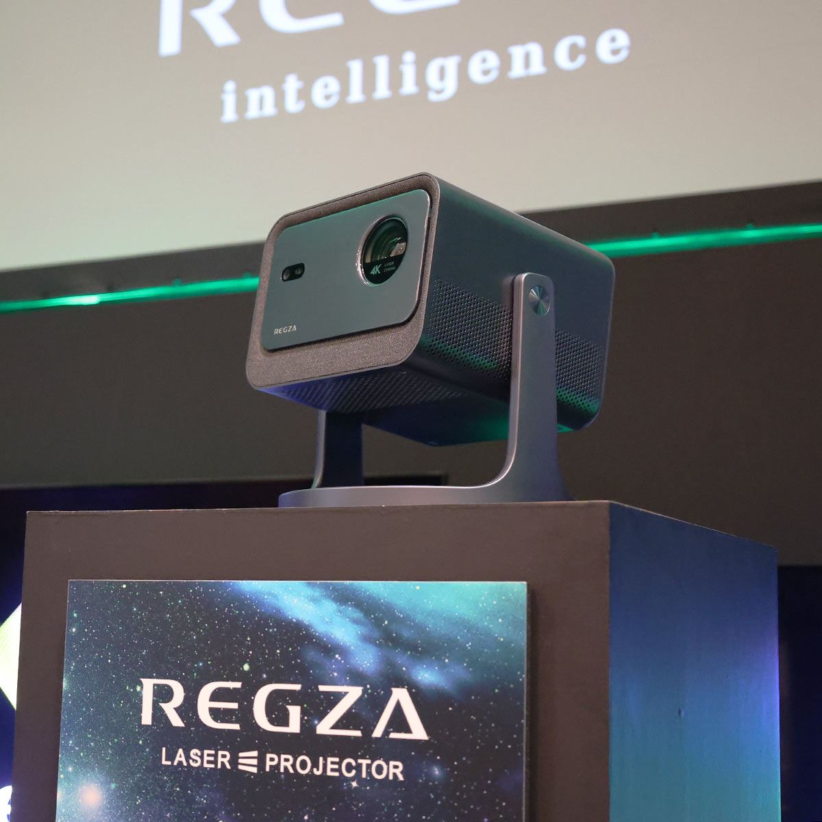 REGZA 4Kプロジェクター 本体 東芝REGZAからプロジェクターが新発売!! - RKB毎日放送