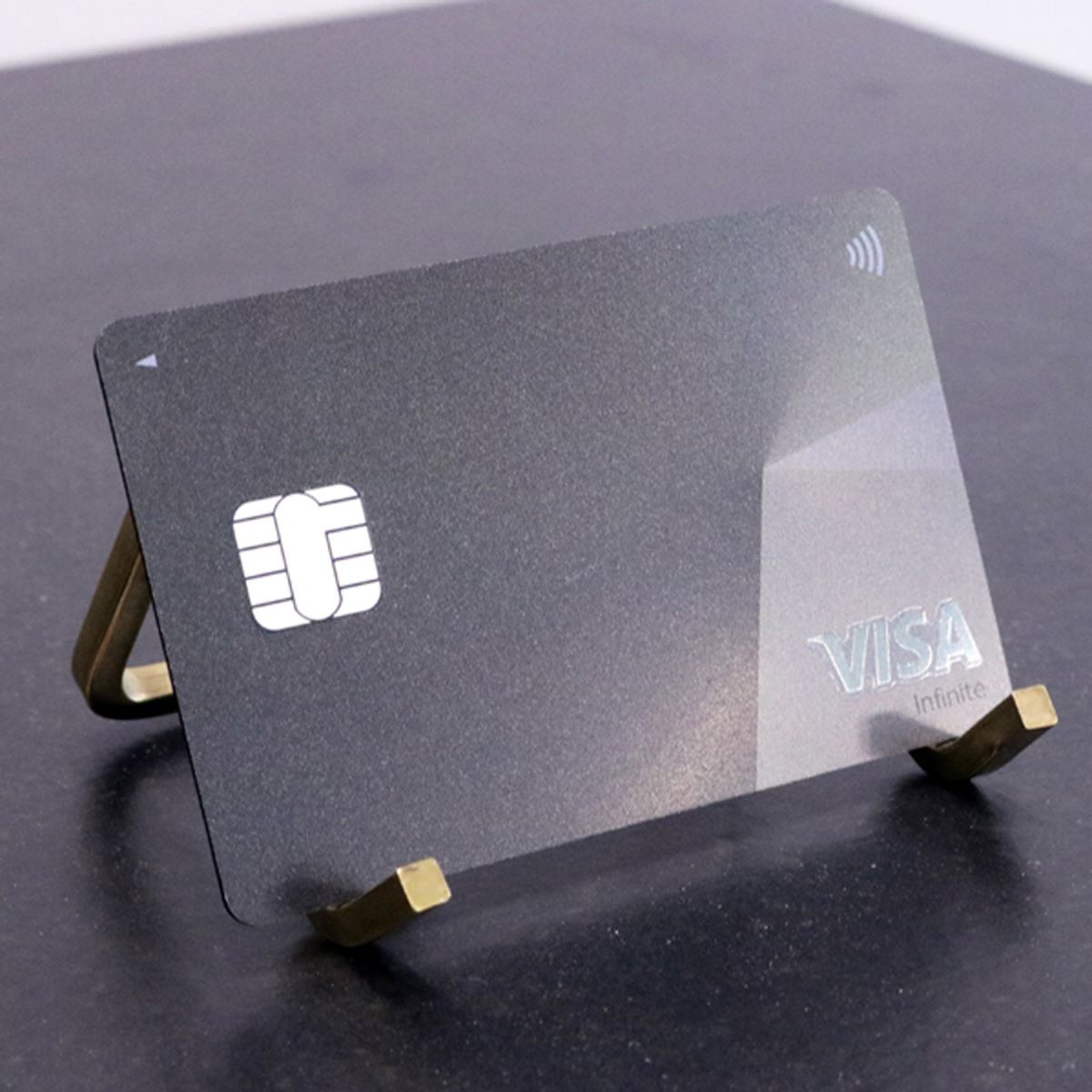 三井住友カード Visa Infinite」は“いつの間にか富裕層”向け？ 年会費