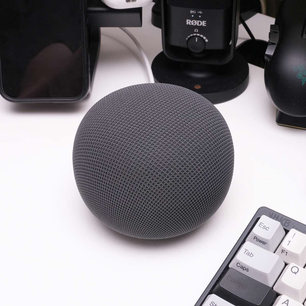 机の上にGeminiを常駐！ 「Google Home スピーカー」は優秀な秘書に