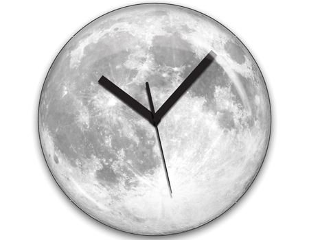 お部屋に幻想的な輝きを！満月がモチーフの壁時計 - 価格.comマガジン