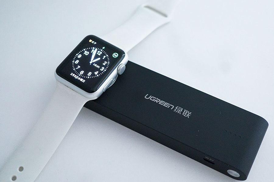 ついに“Apple Watchを充電できる”モバイルバッテリーが登場！ - 価格 