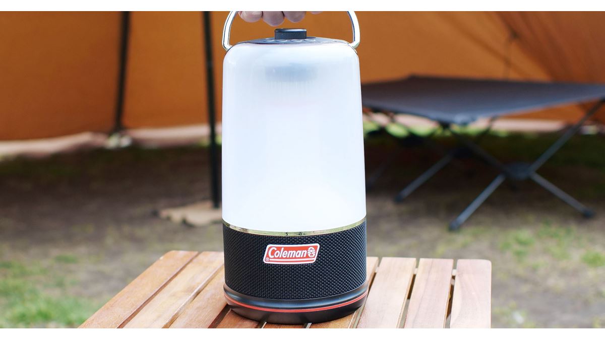 ランタンとスピーカーが合体して超便利！ コールマン「360°サウンド