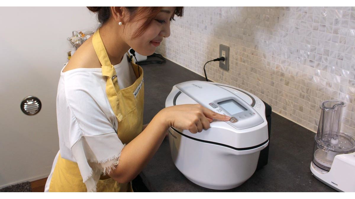 大人気「ホットクック」で作る無水カレー！ 栄養＆ウマさの秘密を管理