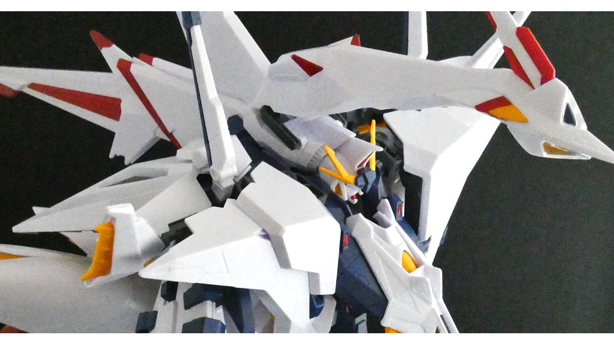 圧倒的大きさ！ 衝撃のスタイル！ ガンプラ「HG ペーネロペー」を組み立て - 価格.comマガジン