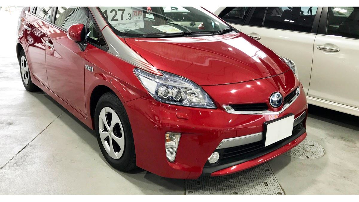 プリウス30後期　PHV【生産終了モデル】【新品、未使用品】激レア 中古の「プリウスPHV」で楽しすぎる充電ライフ！中古車選びのノウハウ