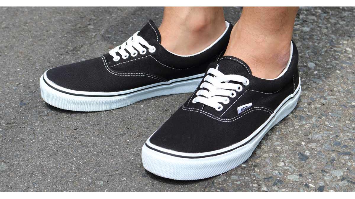 vans era オールドバンズ 3足色違いまとめ 夏はVANS「エラ」が履きたくなる!? 合わせるハーフパンツ丈の最適解は