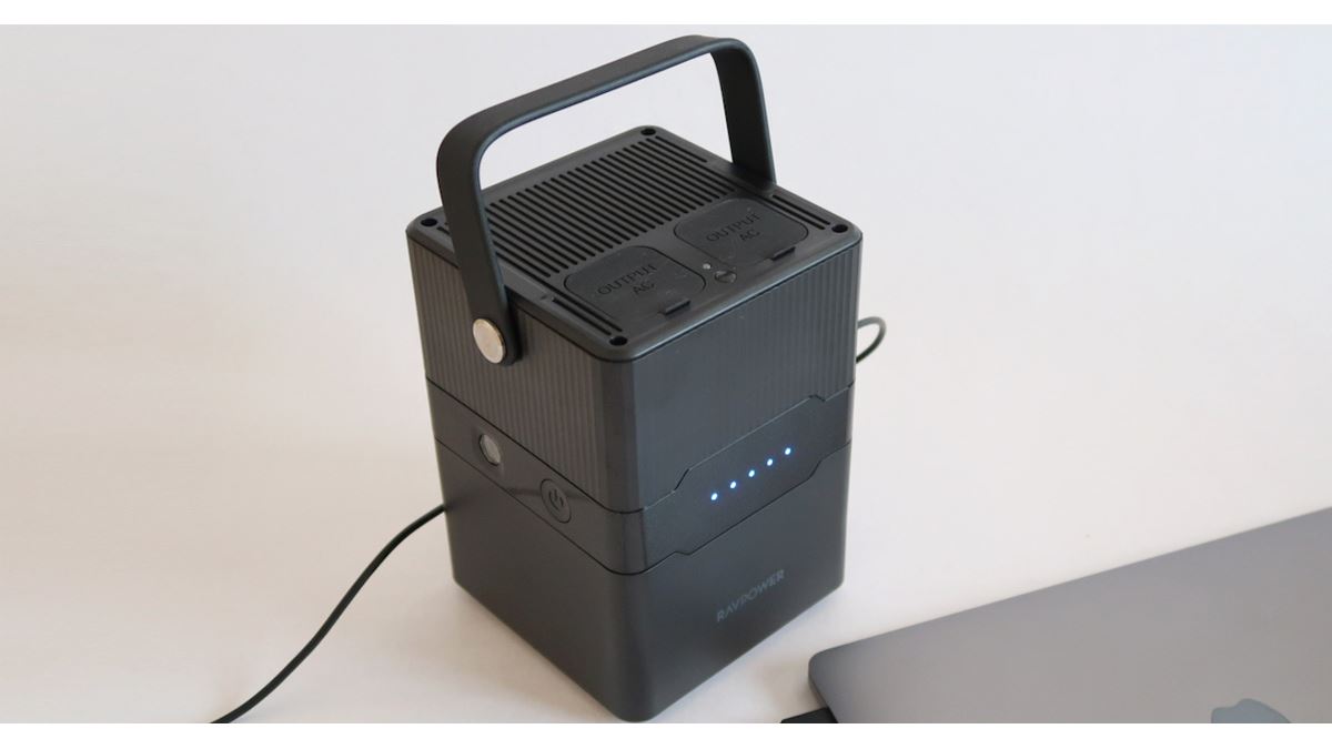 RAVPower】大容量コンパクトボディにACポートが搭載！AC80W出力