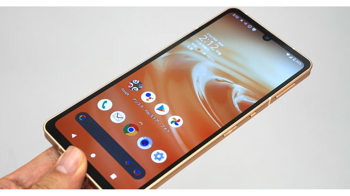 薄くて軽い！ さらに電池持ちも最高レベル。シャープ「AQUOS sense6」レビュー - 価格.comマガジン
