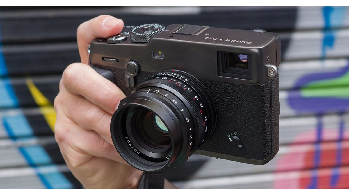 富士フイルム「X-Pro3」×コシナ「NOKTON 35mm F1.2 X-mount」で上質な