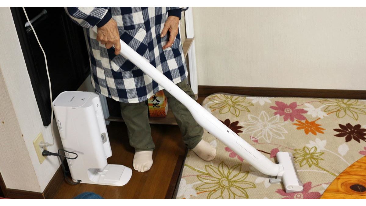 猫を飼い始めた70代の母が買う！と即断。掃除がラクになるパナソニック