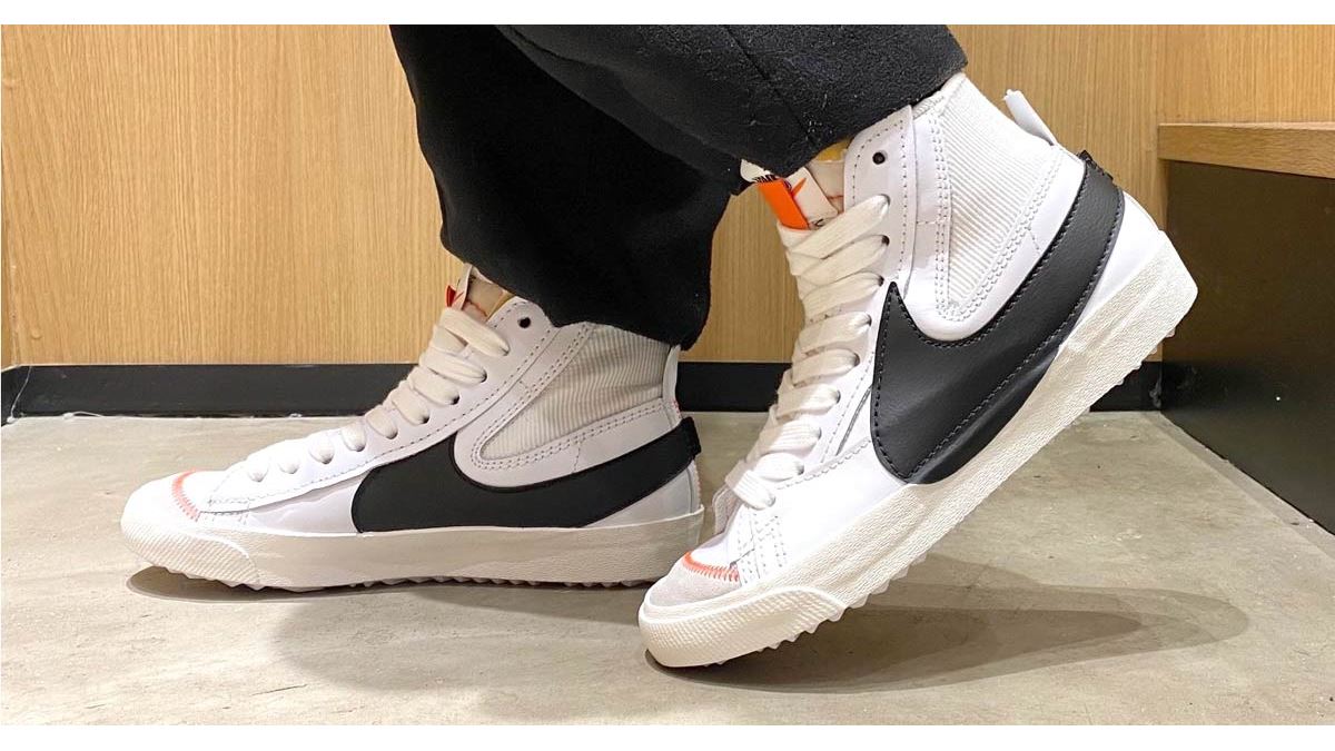 NIKE・ブレーザー 24センチ 巨大スウッシュ」がハミ出てる！ 名作「ナイキ ブレーザー」の