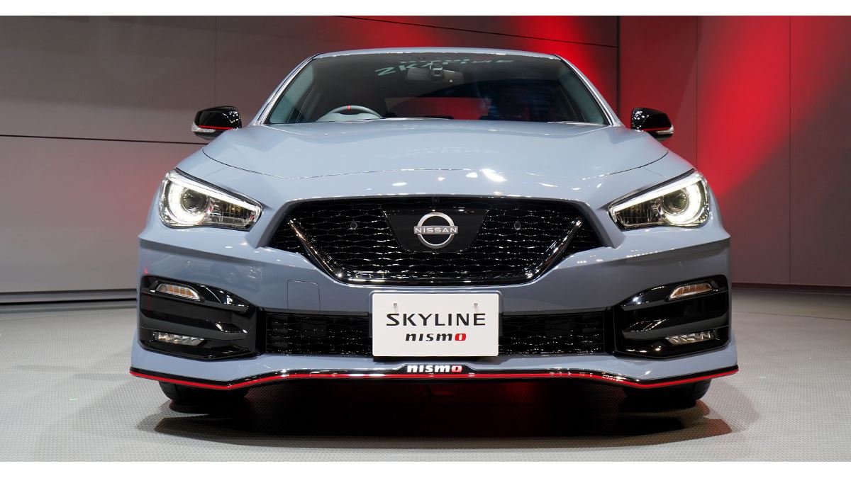この時代に存在自体が奇跡なのか!? 「スカイラインNISMO」に流れる
