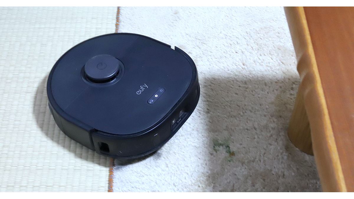 10万円切りの最上級ロボット掃除機は本当に“使えるのか”!? 猫のいる自宅に導入してみた - 価格.comマガジン