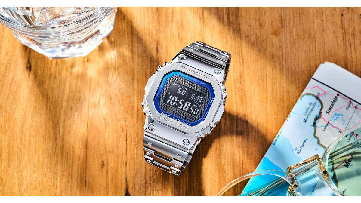 ブルーダイヤルが映えるフルメタル「G-SHOCK」は夏のエースを