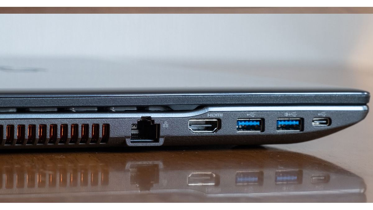 集計作業に！ 初心者の方に最適！ ノートパソコン Win10搭載