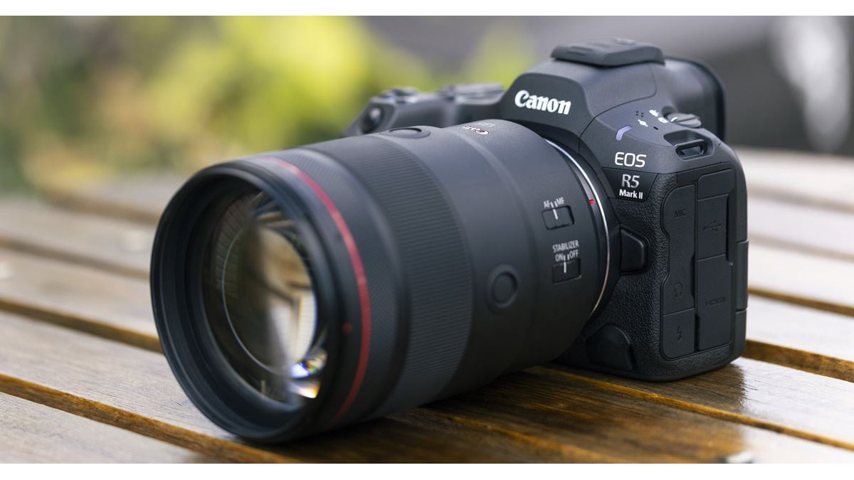 キヤノン「EOS R5 Mark II」の“最強AF”をポートレート撮影でチェック