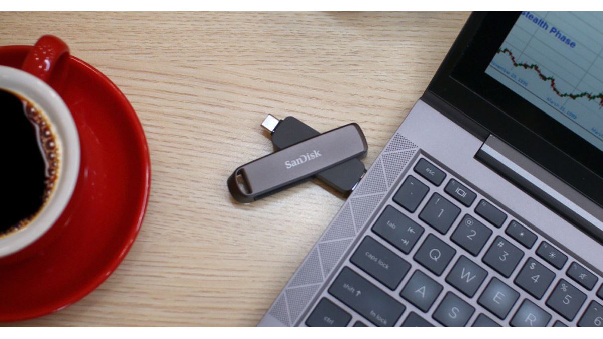 PR] スマホも対応！ 爆速コンパクトSSD「SanDisk Slim Dual Drive