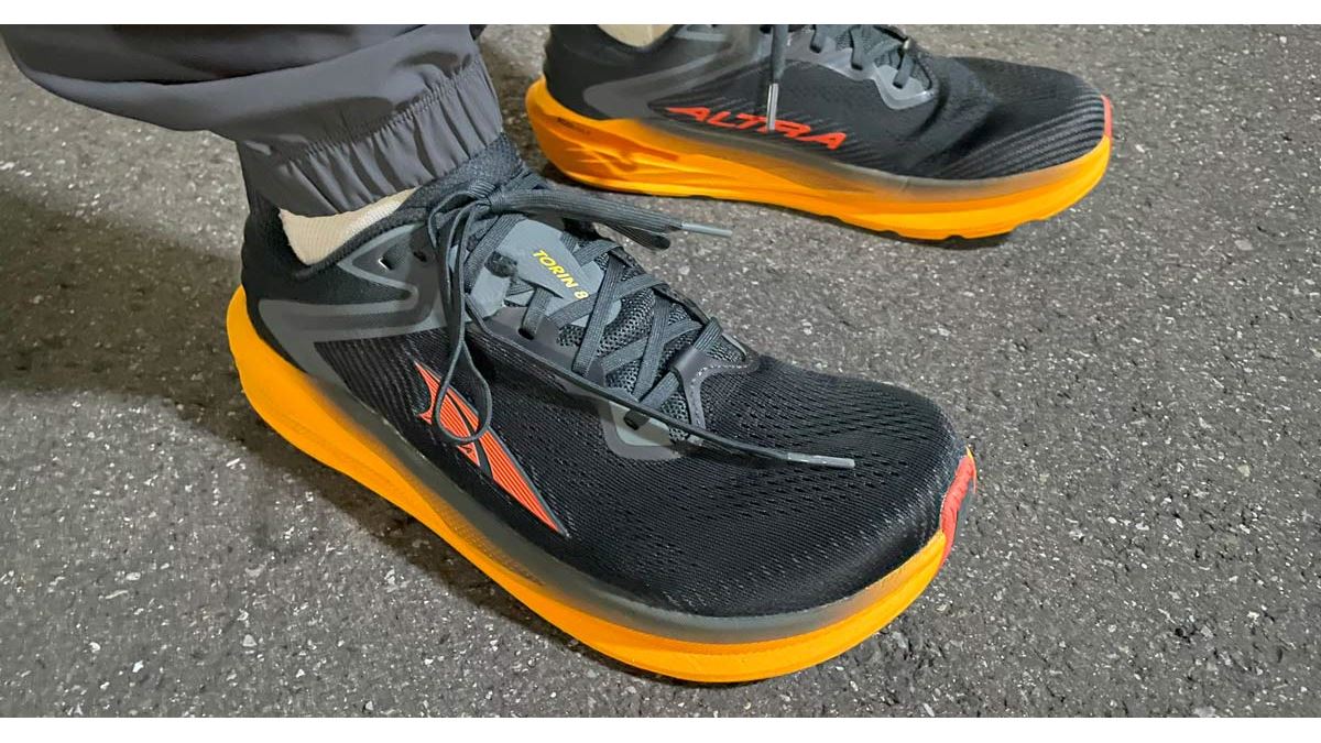 ALTRA／ブラック メッシュアッパー スポーツシューズ ALTRA／ブラック メッシュアッパー スポーツシューズ ALTRA 新作