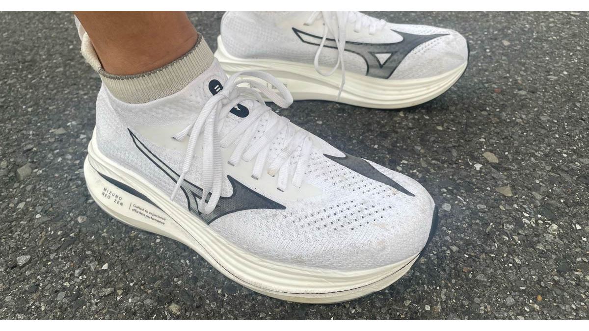 スピード練習やデイリートレーニングをサポートする「MIZUNO NEO