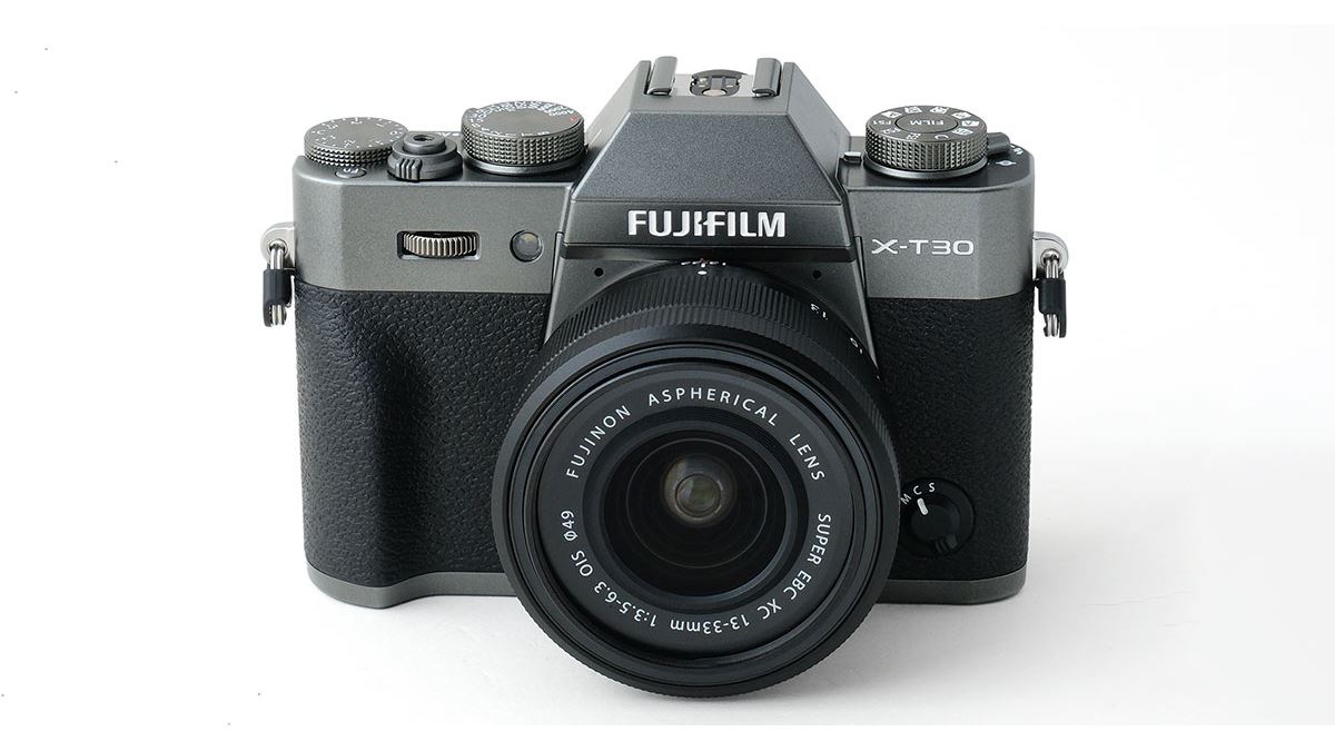 富士フイルム「X-T30 III」最速レビュー！ 写真を撮る楽しさを