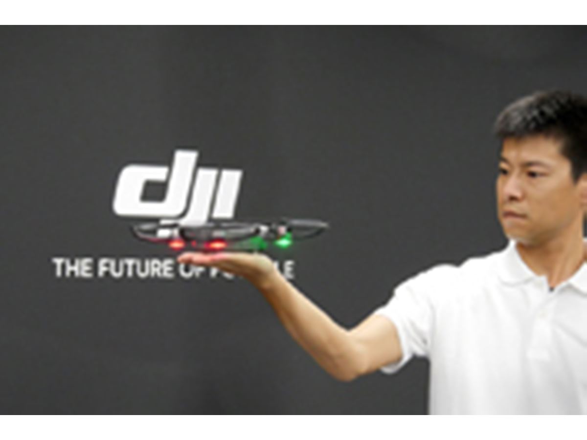 ドローンデビューに最適な「DJI SPARK」が登場! 手のひらサイズ ドローンデビューに最適な「DJI SPARK」が登場! 手のひらサイズ