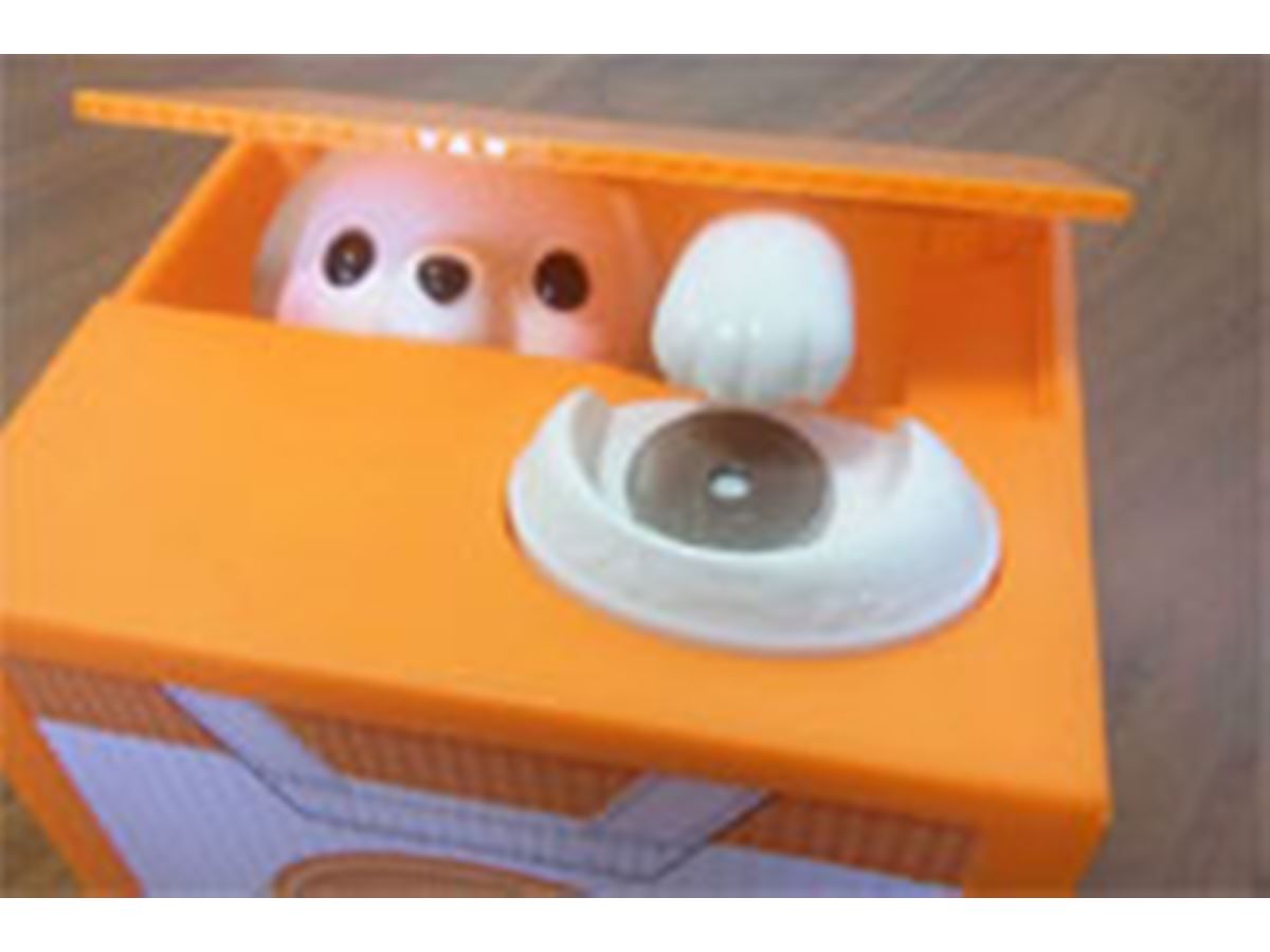 キュン死寸前！ 声をかけるとかわいいワンコが飛び出す貯金箱 - 価格.comマガジン