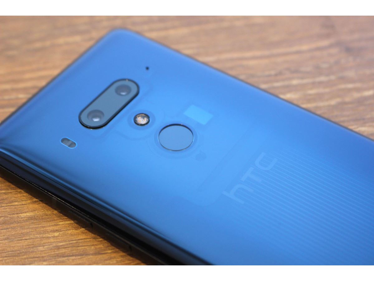 今夏最強のスマホ「HTC U12+」が、SIMフリー機として7月20日に発売開始！ - 価格.comマガジン