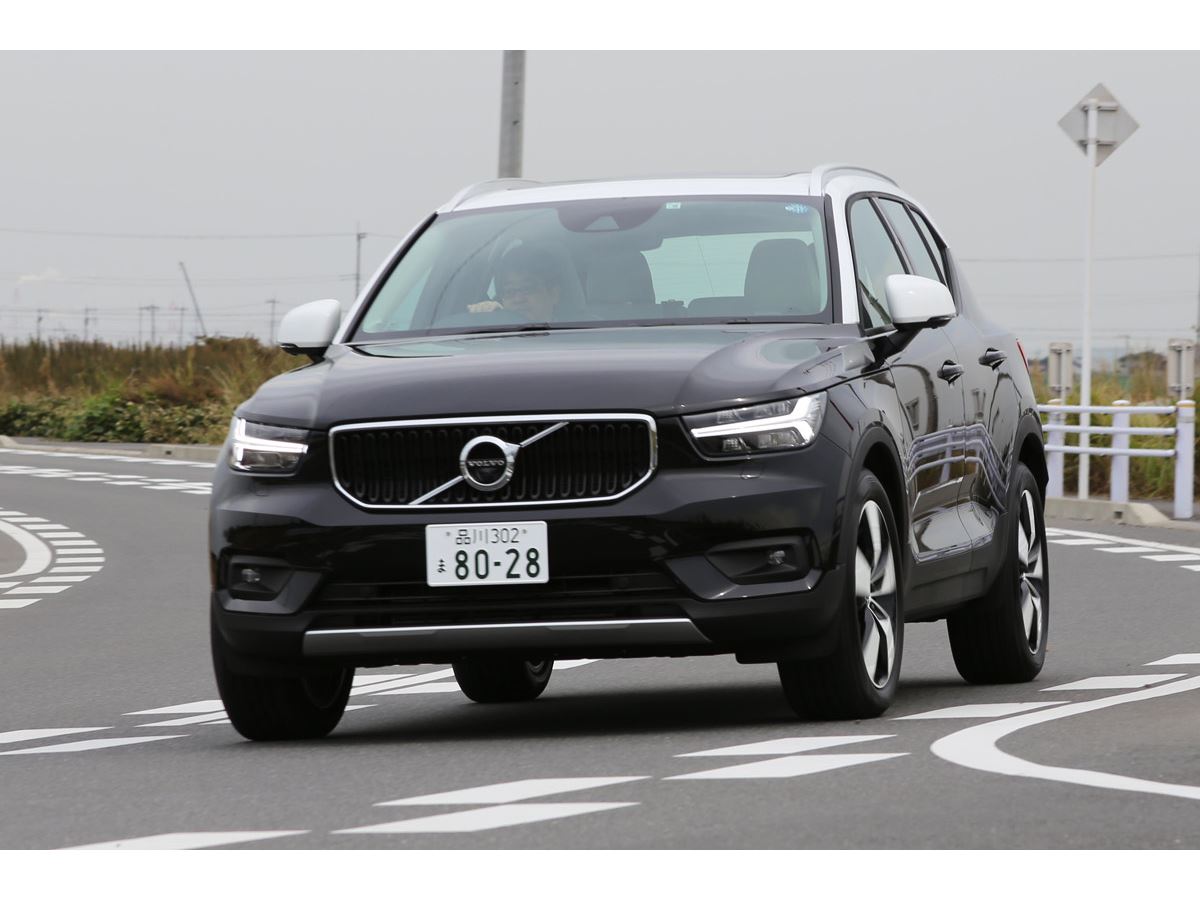 素人高速道路野外露出 日本カー・オブ・ザ・イヤー受賞のボルボ「XC40」2種類の2リッターターボを乗り比べ！ - 価格.comマガジン