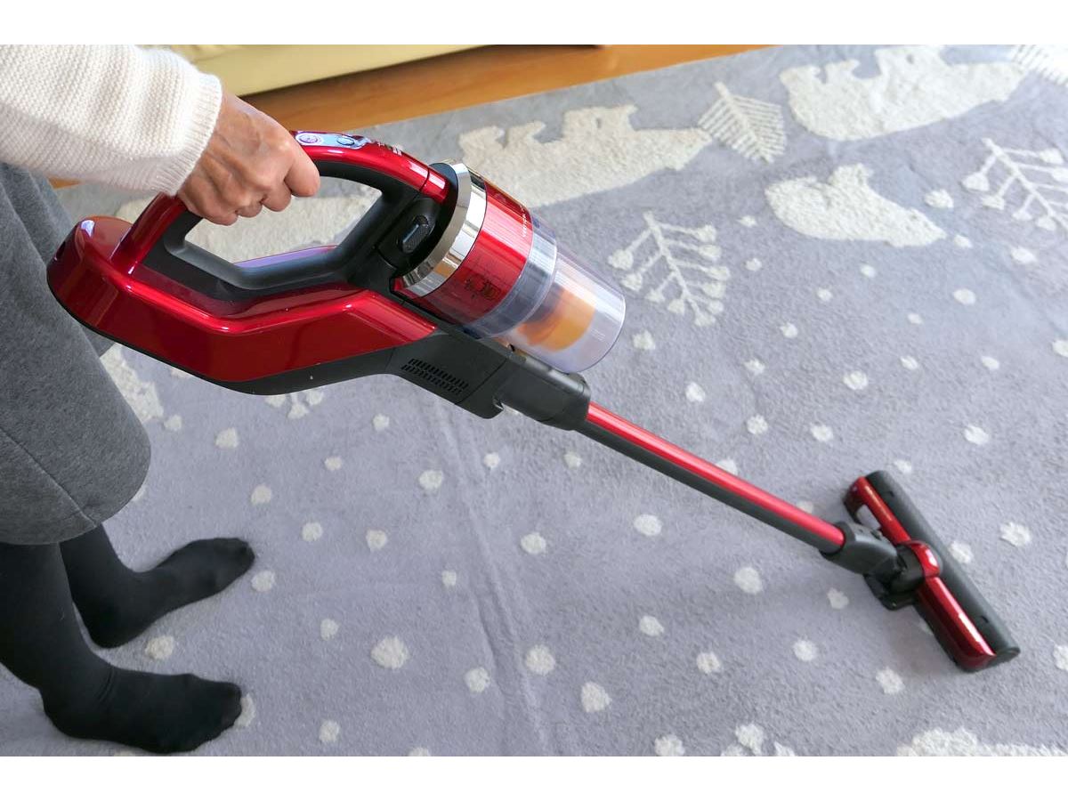子育て家庭やペットのいる家に激推し！ 東芝のスティック掃除機