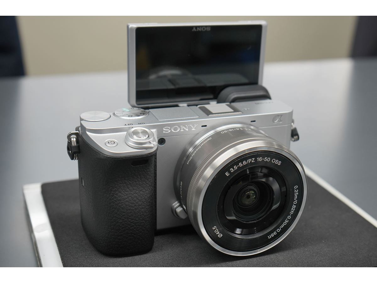 ソニー、AFを強化したAPS-Cミラーレス「α6400」を発表! 「α9 ソニー、AFを強化したAPS-Cミラーレス「α6400」を発表! 「α9