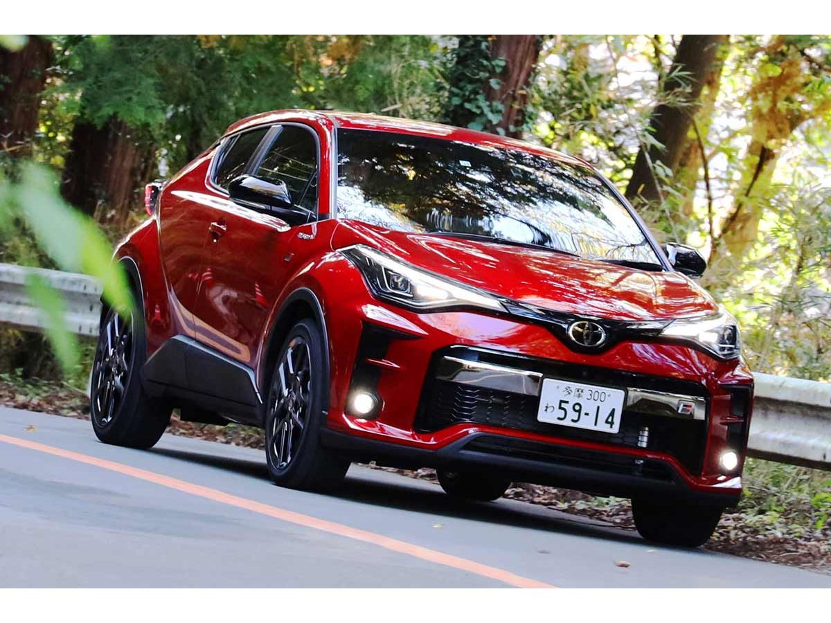 ノーマルとの違いに驚く！ トヨタ「C-HR」のスポーツモデル“GR SPORT”に試乗 - 価格.comマガジン