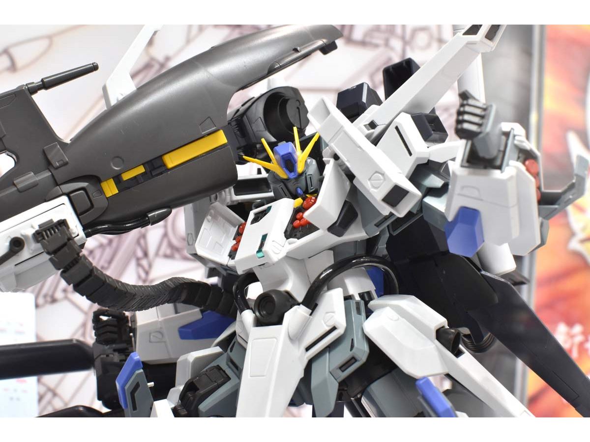 フルアーマー仕様のZZガンダム”!? 「FAZZ」がMG Ver.Kaで立体化 - 価格.comマガジン