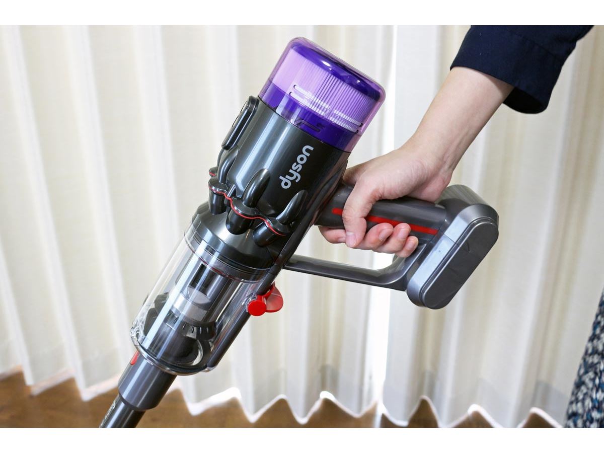 軽くて使いやすい！トリガーのないダイソンのコードレススティック掃除機「Dyson Micro 1.5kg」 - 価格.comマガジン