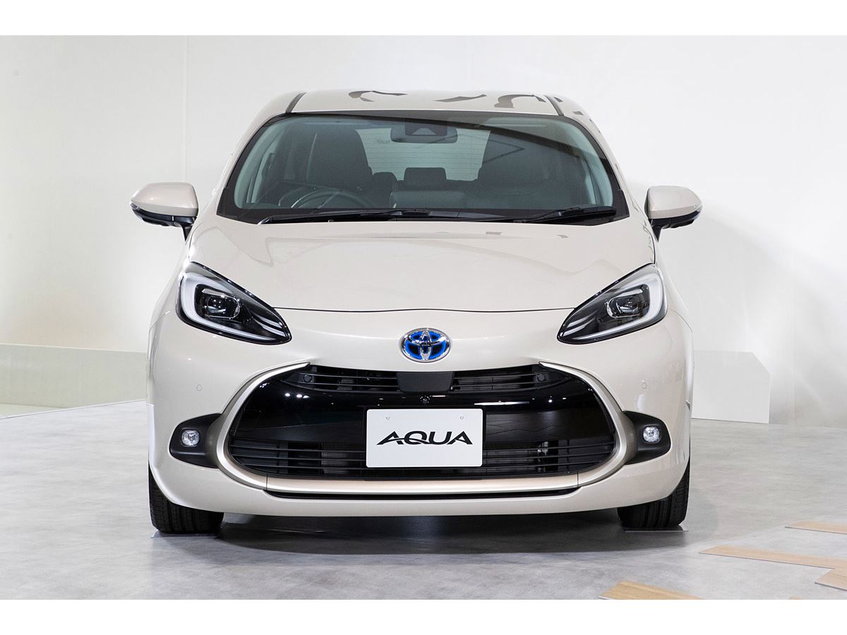 トヨタ 新型「アクア」と「ヤリスハイブリッド」、コンパクト