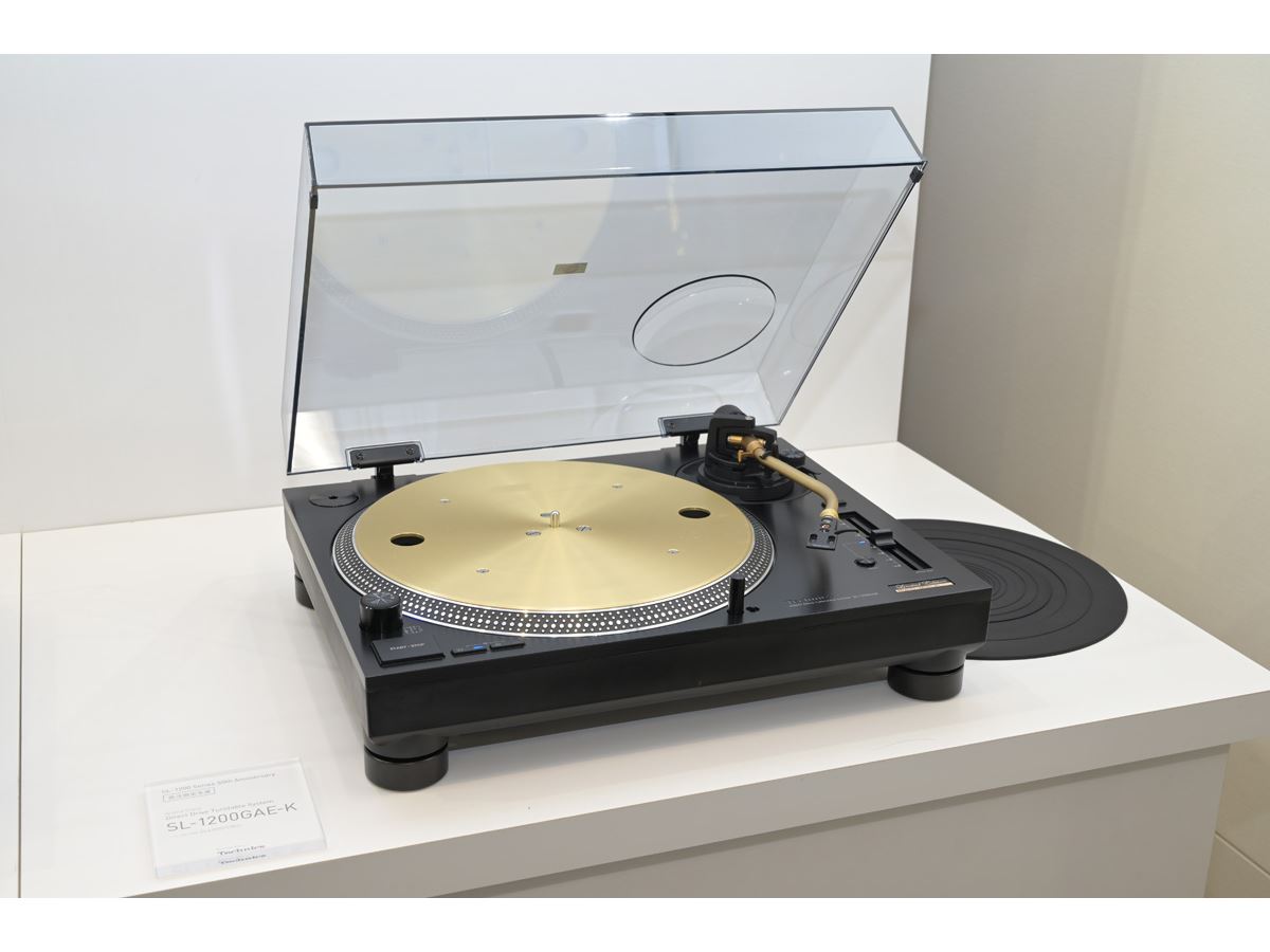 即完売したTechnics「SL-1200GAE」がブラック×ゴールドの限定モデルで復活！ - 価格.comマガジン