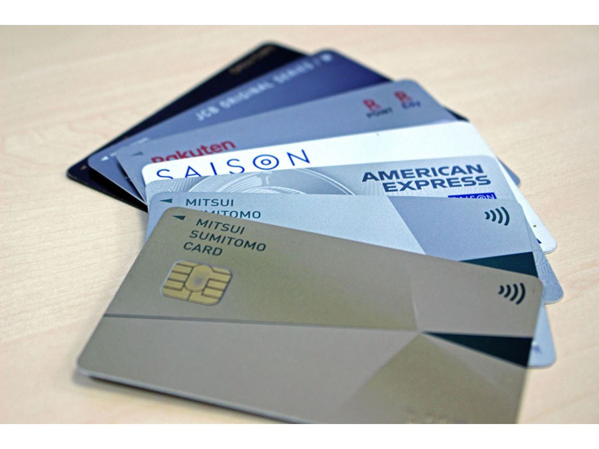 コンビニ5％還元カードが人気、加速するナンバーレス化。2021年クレジットカード5大ニュース - 価格.comマガジン