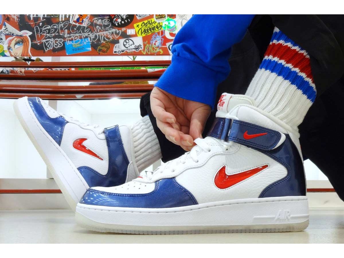 真っ赤なジュエルスウッシュ！ 「ナイキ エア フォース 1」1997年 