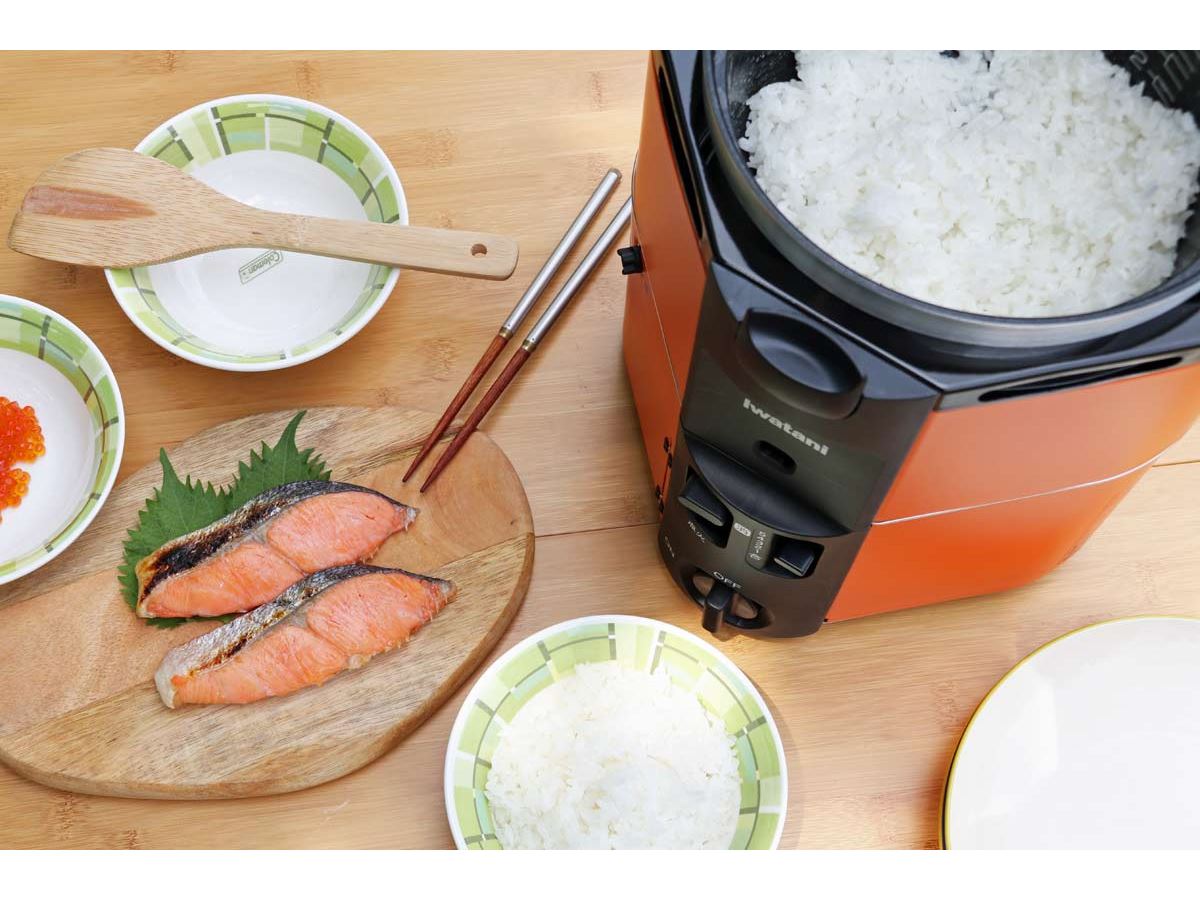 キャンプで失敗せずごはんを炊きたい人に！イワタニ「カセットガス炊飯器 HAN-go」が推せる - 価格.comマガジン