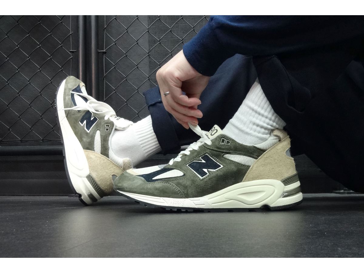 ニューバランスの名機「990 v2」がアウトドアテイストでリファイン！ - 価格.comマガジン