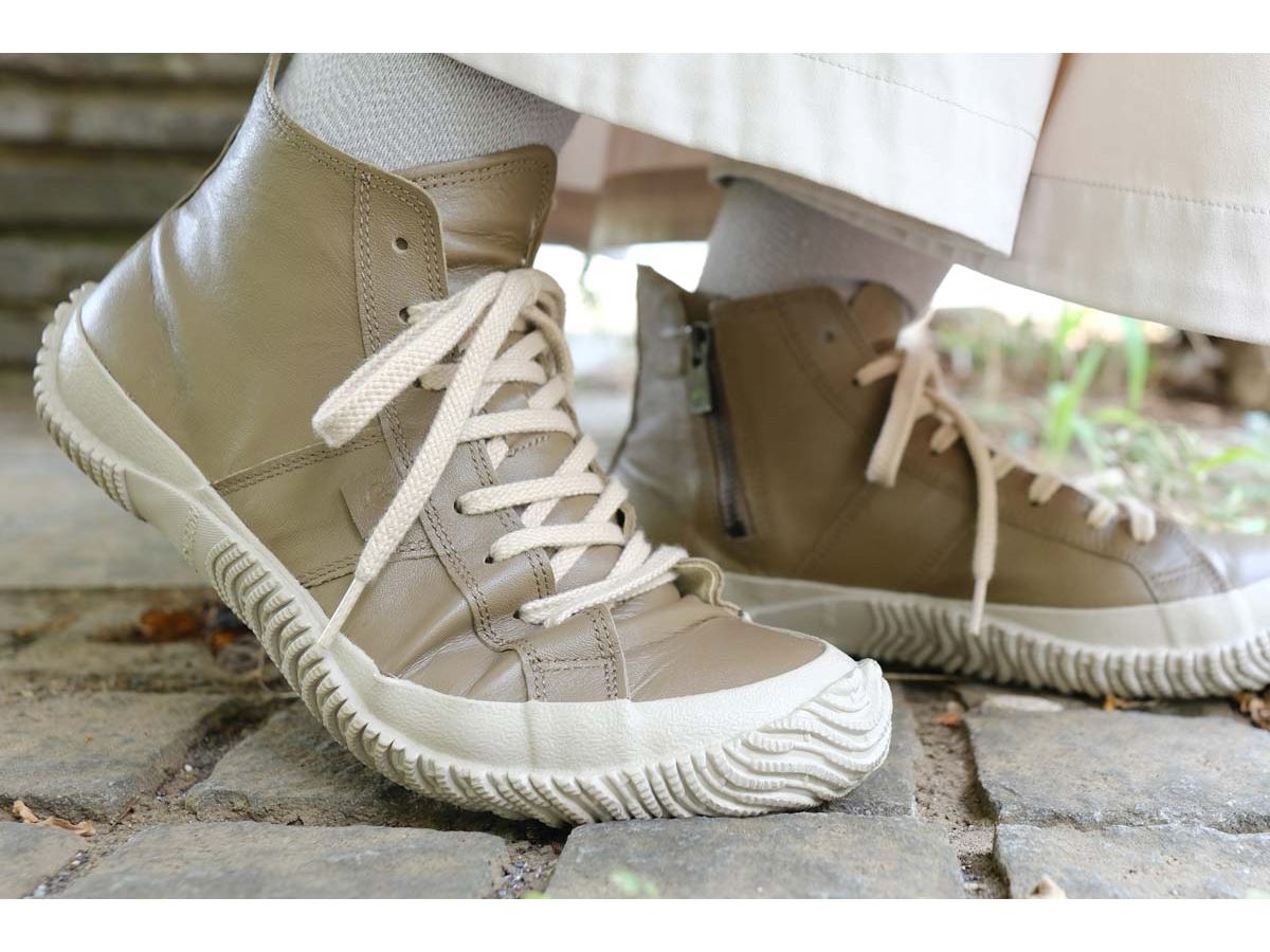 カンガルー革」なら残暑も快適!? 1年中履けるレザースニーカーを自腹で