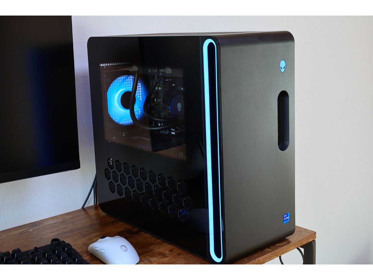 宇宙船から“普通”のミニタワーに刷新！ デル「Alienware Aurora