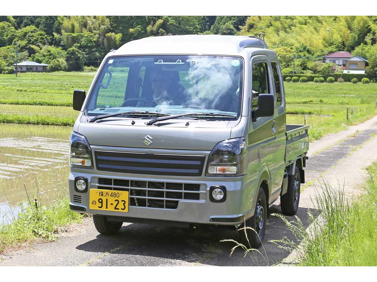 軽トラ”が楽しすぎる！スズキ「スーパーキャリイ」（5MT）初の特別仕様車に試乗 - 価格.comマガジン