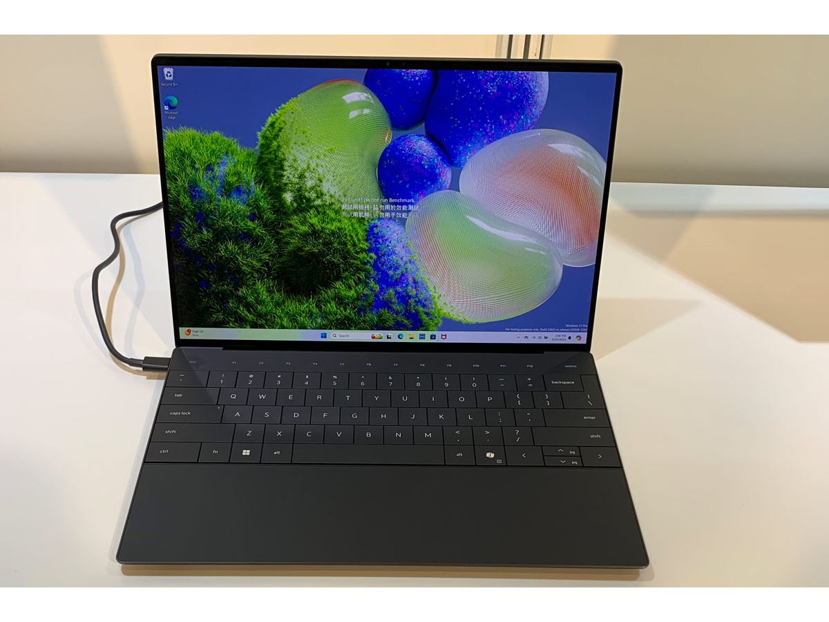デルからインテル「Core Ultra 200V」シリーズ搭載のノートパソコン