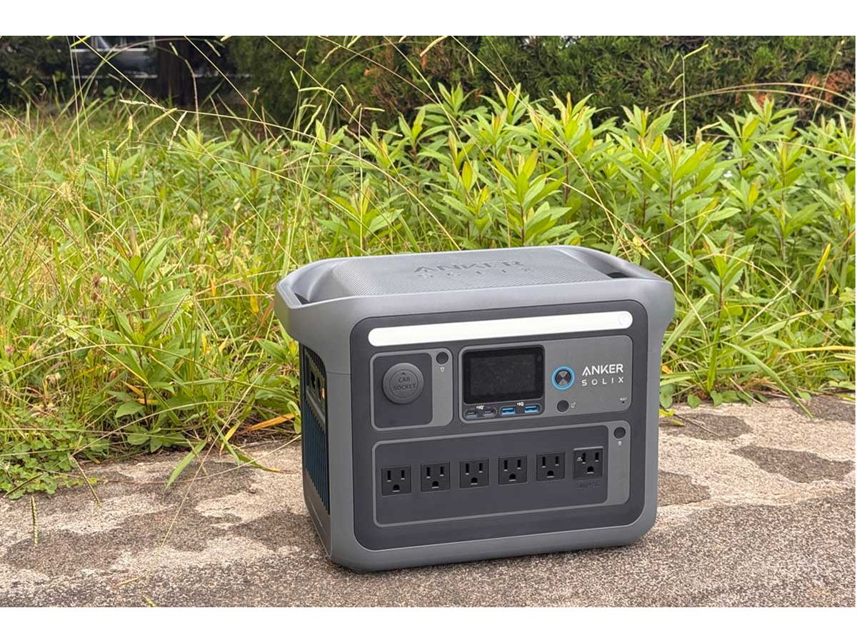 人気の理由は!? 1,500W出力のポータブル電源ANKER「Solix C1000」を