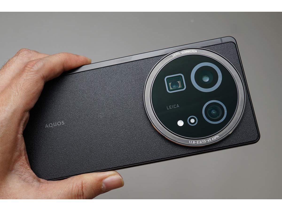 AQUOS R9 Pro」レビュー！ シャッターボタン搭載でカメラに