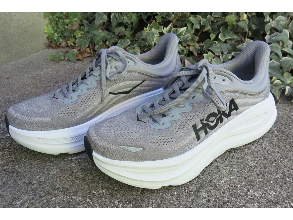 さらに厚底に！ 8→9へと進化したHOKAの名作「ボンダイ」は買いか