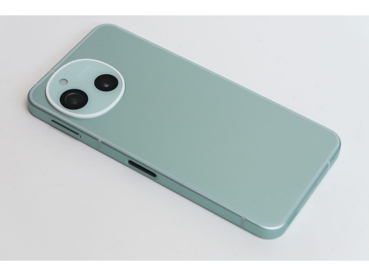 価格据え置きでAI進化！ タフネスミドル「AQUOS sense10」は“安心の