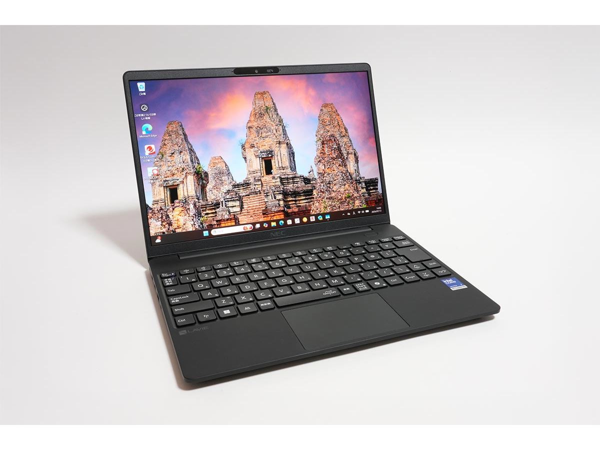 1kg切りで20時間駆動！ NECの本格モバイルPC「LAVIE NEXTREME