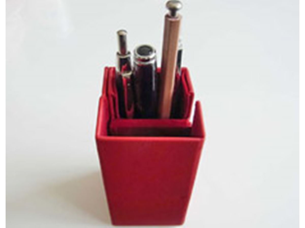 ペン立てにトランスフォームするペンケースがオシャレ便利 - 価格.com